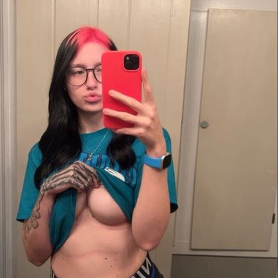 OnlyFans Model Divine Riley (riley2freaky) Profile Image