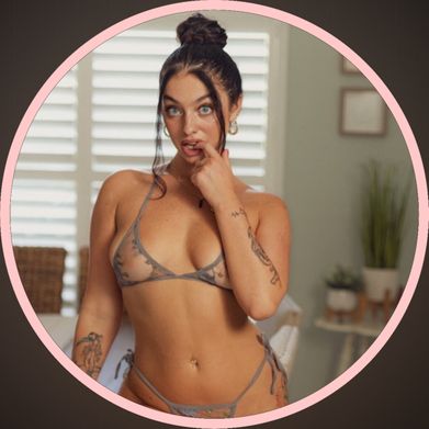 Violet Ray ✨VIP Page✨ (missvioletray) Profile Photo Added 2024-10-30