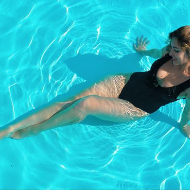 Ruth 🍒 (ravishingruth) Header Photo Added 2024-09-08