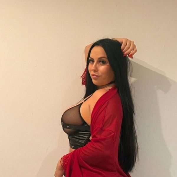 Bella (bella_morenaa) OnlyFans profile photo