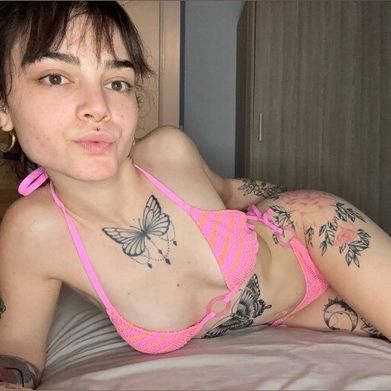 Léna (lenazwka) Header Photo Added 2025-10-21