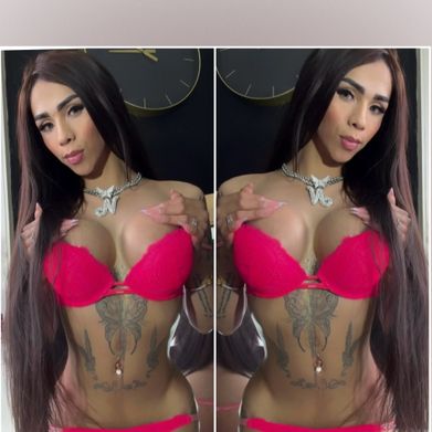 Caroliina_69_ (nahoony) Header Photo Added 2025-06-07