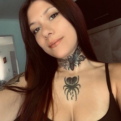 Yassy 🖤 Added Photo on 2025-04-01