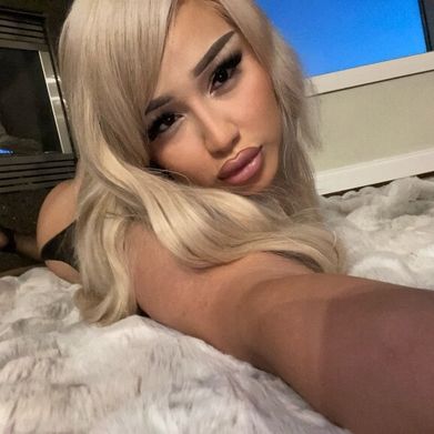 Nikki (msnikkiluxx) OnlyFans Profile Image