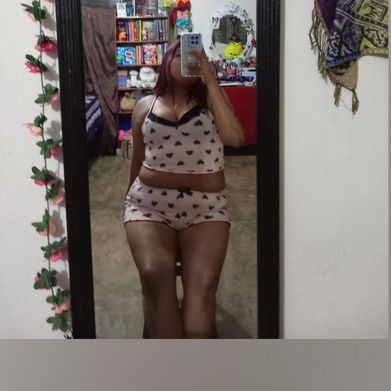 Ariana Ramírez (chiquita_2003) Header Photo Added 2025-02-13