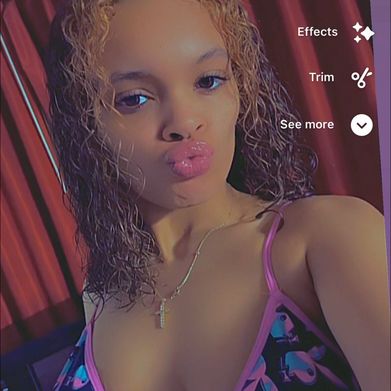 OnlyFans Model Bri_Foreign (brielle031) Profile Image