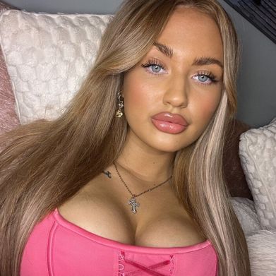 Lexi Louise (lexilouiseex) Profile Photo Added 2025-10-10