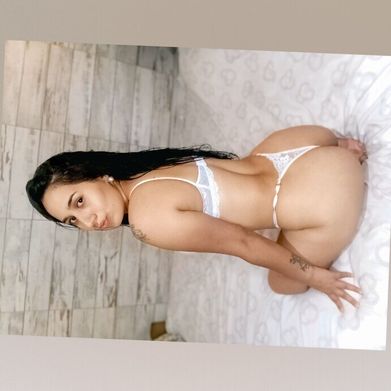 Mia brunnette - La reyna de lo prohibido (denimm97) Header Photo Added 2025-12-20