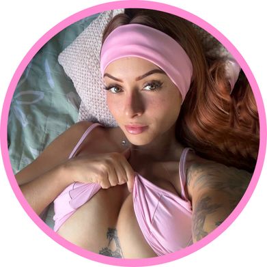 Katie 🍓 Added Photo on 2025-03-08