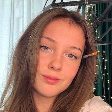 Sia Light 🎨 (sia_lights) Profile Photo Added 2025-10-07