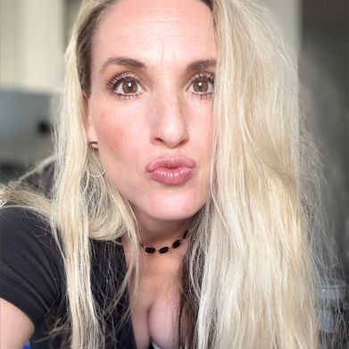 BrownEyedTexanGirl 💋 (browneyedtexangirl) Header Photo Added 2025-02-11