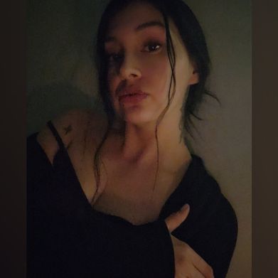 Phoenix (phenixpluma) Profile Photo Added 2025-05-15