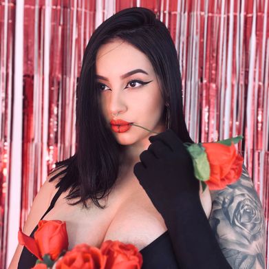 Nia❤️‍🔥 (heyimnia) Profile Photo Added 2025-07-25