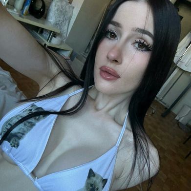 𝖆𝖑𝖊𝖘𝖘𝖆𝖓𝖉𝖗𝖆 🧸 (yoursexwife) OnlyFans Profile Image