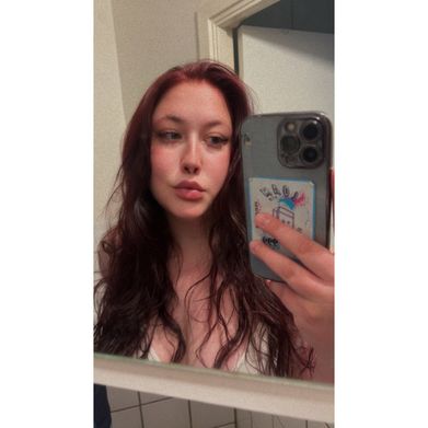 B 🐝💓 (beckaahzzh) Profile Photo Added 2025-05-17