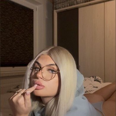 favblondieh (favblondieh) Profile Photo Added 2025-10-20