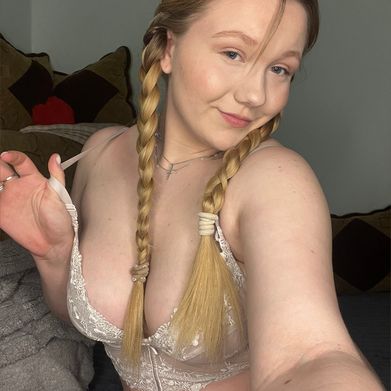 OnlyFans Model Kamilla 19 y.o.✈ (kamilllika) Profile Image