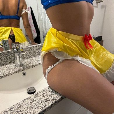 Isabel (la.morenitaaa) Header Photo Added 2025-12-12