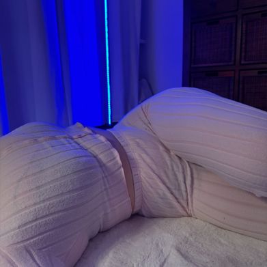 Ema Santi👠 (ema.santi) Header Photo Added 2025-04-12