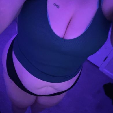 ky 🖤 (suicidekyy) OnlyFans Profile Image