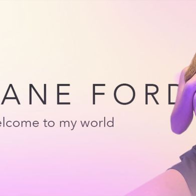 Lia (lovelylia06) Header Photo Added 2024-09-14