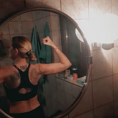 Sexybikergirl22 (u527720067) Header Photo Added 2025-10-16