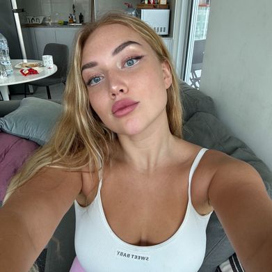 Molie 💕 (molieblue) Profile Photo Added 2024-10-15