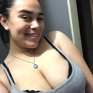 YAZMIN💋 (yazminhott) Profile Photo Added 2025-10-03