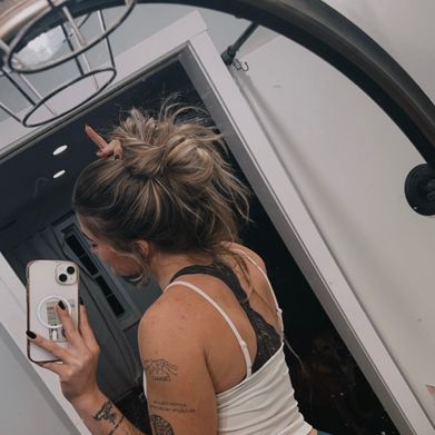 Den_ali (ali_den) Header Photo Added 2024-08-21