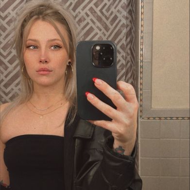 Araya Rose 🥰 (thearayarose) Profile Photo Added 2025-05-13